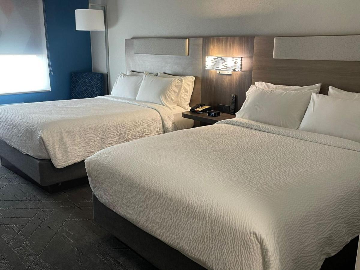 Holiday Inn Express & Suites Ripley By Ihg Esterno foto