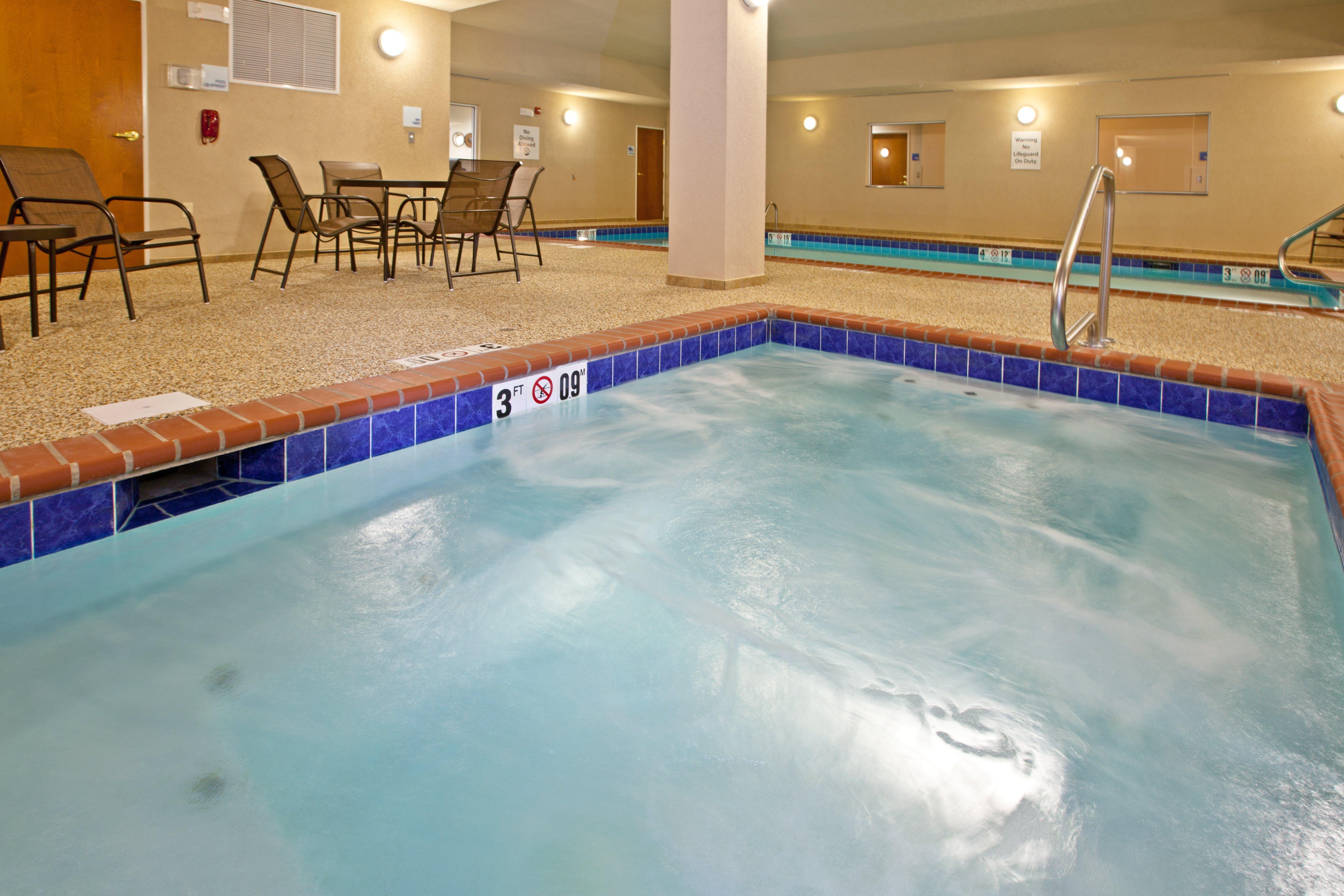 Holiday Inn Express & Suites Ripley By Ihg Esterno foto