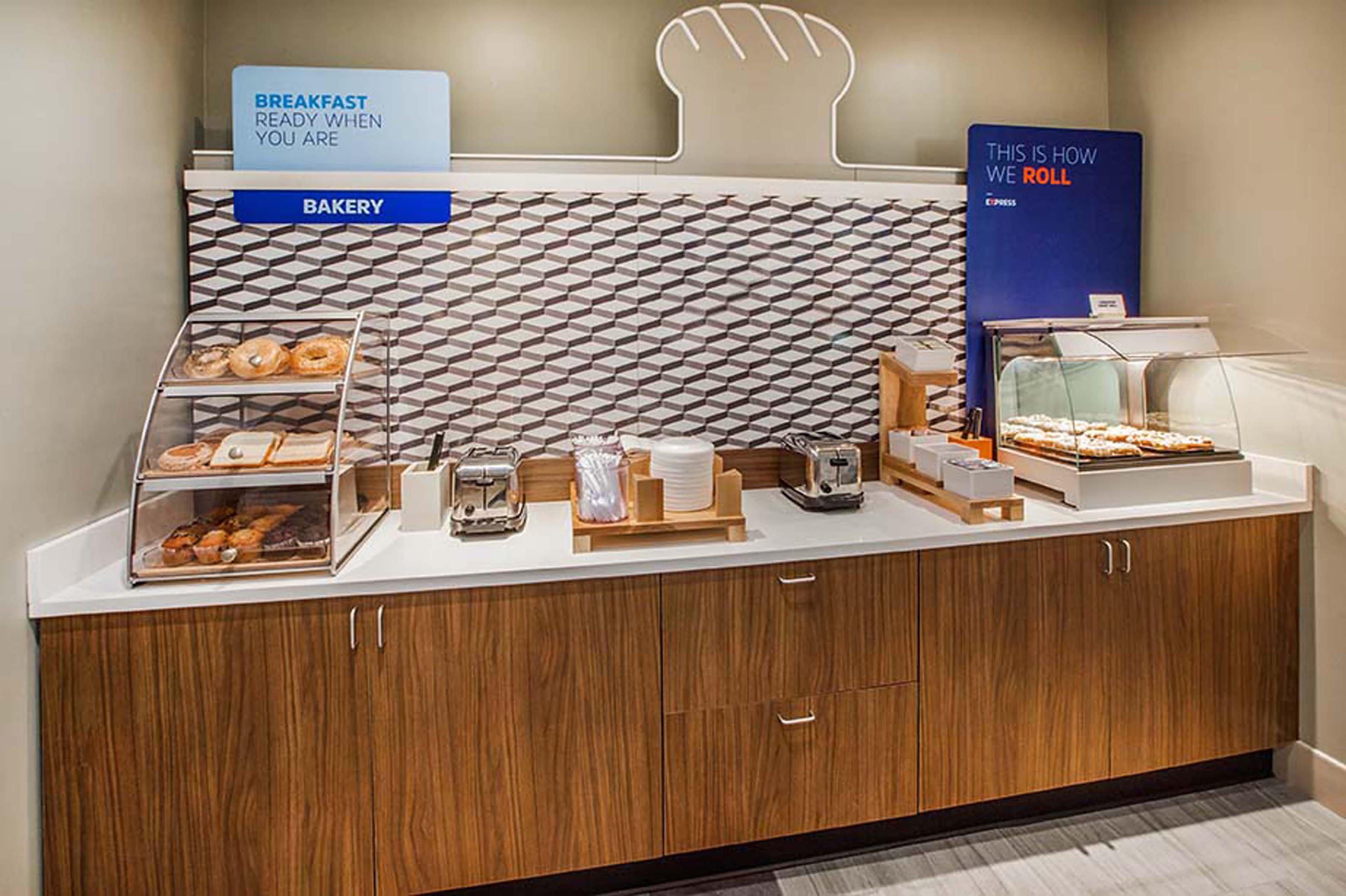 Holiday Inn Express & Suites Ripley By Ihg Esterno foto