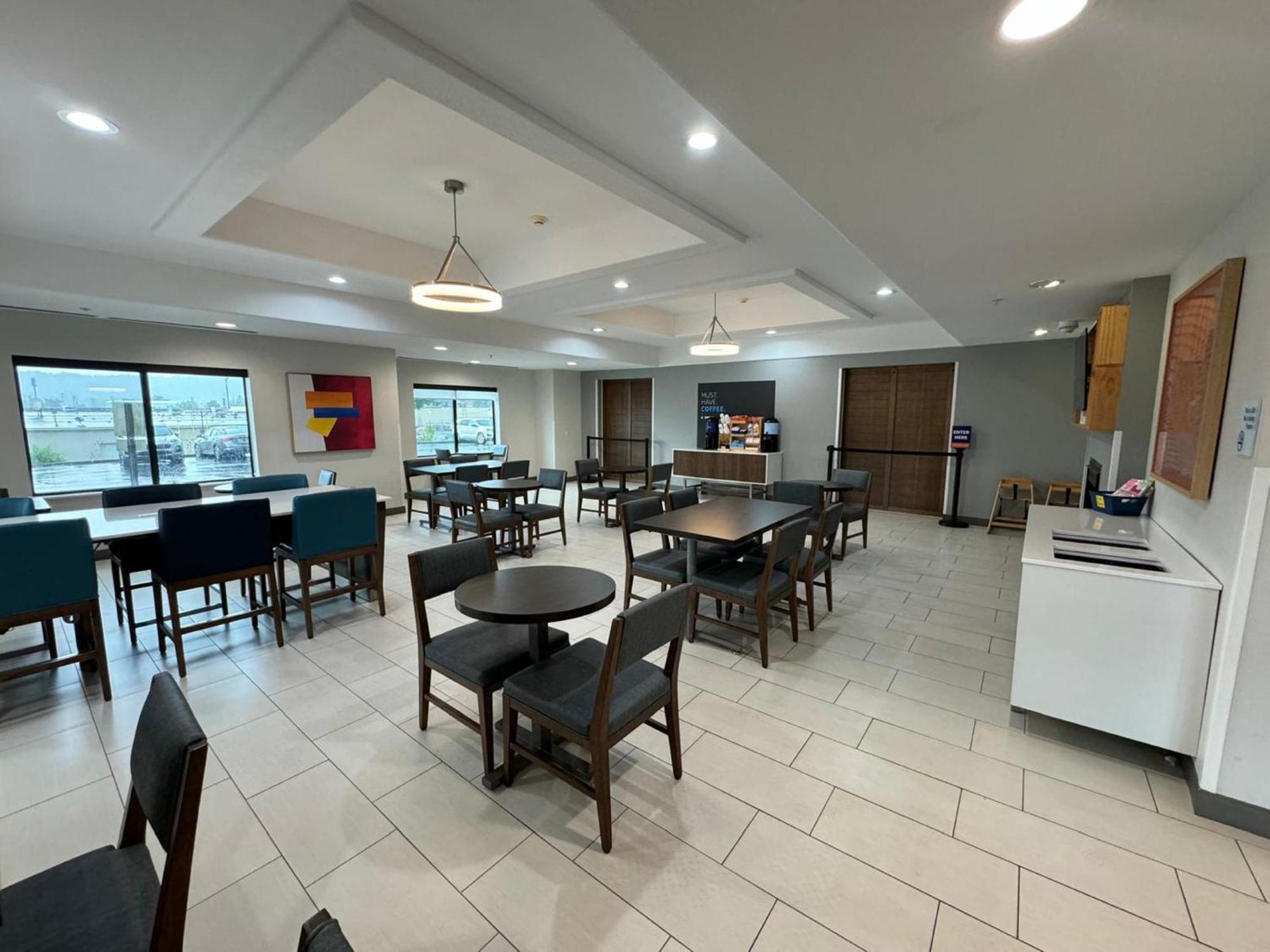 Holiday Inn Express & Suites Ripley By Ihg Esterno foto