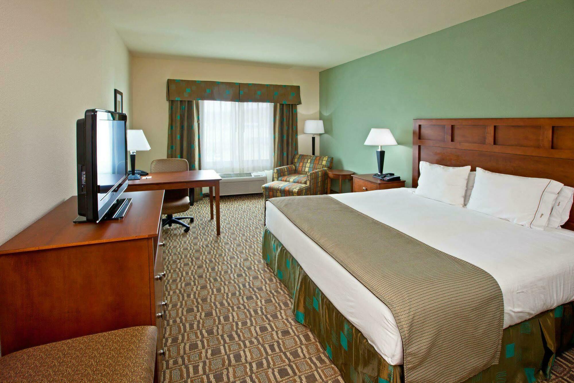 Holiday Inn Express & Suites Ripley By Ihg Camera foto