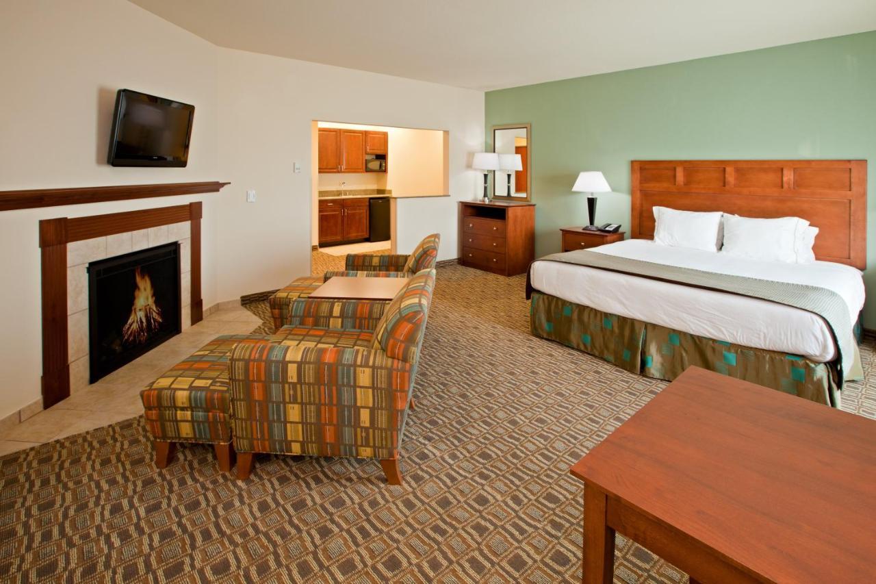 Holiday Inn Express & Suites Ripley By Ihg Esterno foto